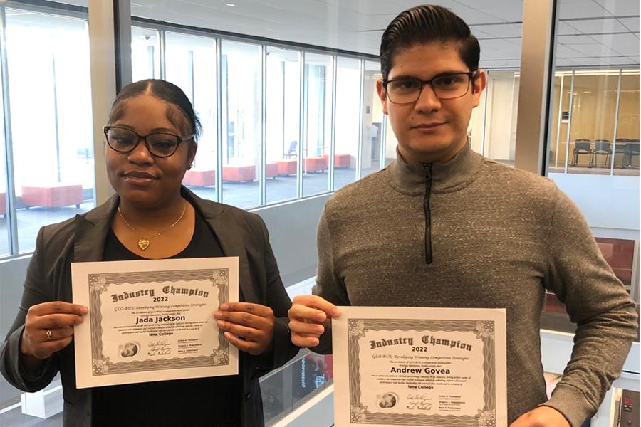 Jada Jackson ’23 and Andrew Govea ’23