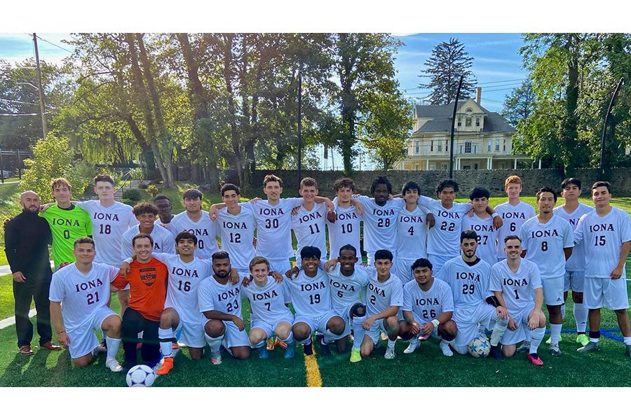 The 2023-24 men's club soccer team.