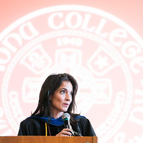 Jeanne Zaino speaks at the 2019 freshman convocation.