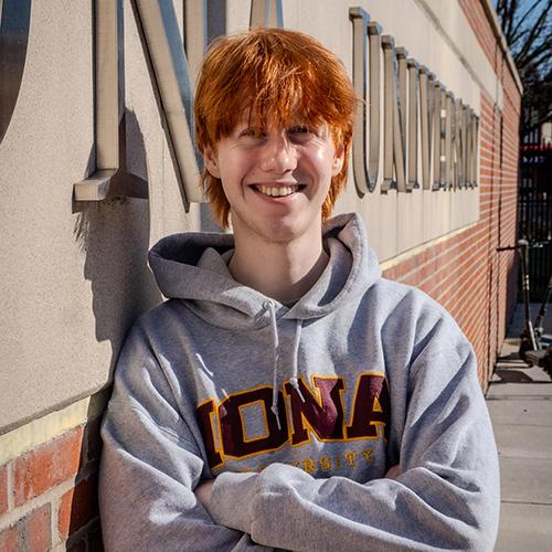 Peter Brophy headshot.