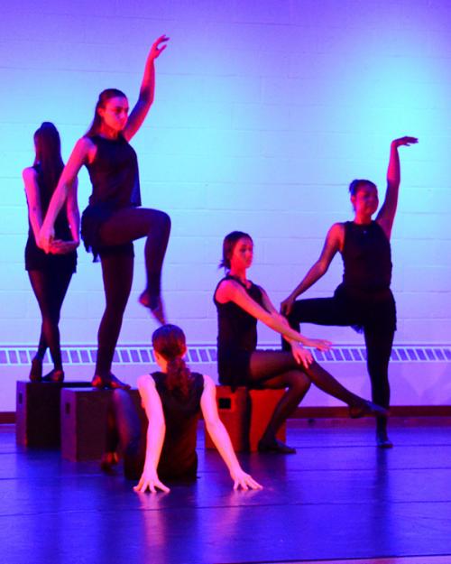 An IUDE dance recital.