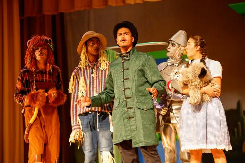 The Iona Players perform The Wizard of Oz.