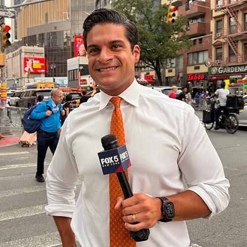 Richard Giacovas reporst on the Knicks outside of MSG.